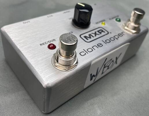 MXR M303 Clone Looper Effects Pedal | Long & McQuade